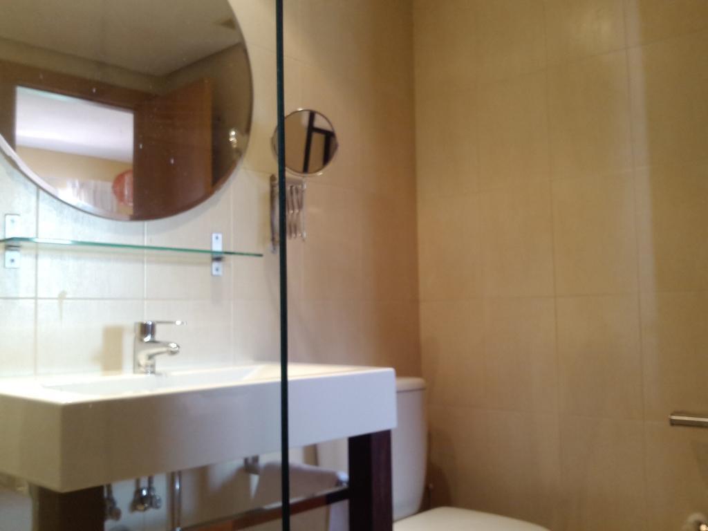 Apartamento Calle Mauricio Legendre Madrid Room photo